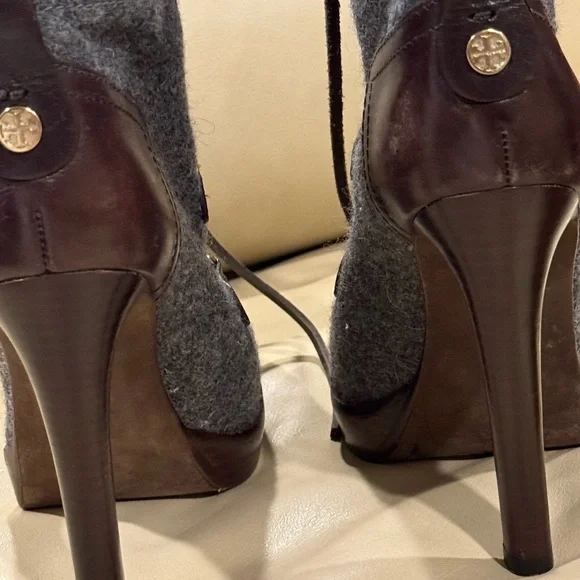 Tory Burch lace up gray and brown leather ankle boots - Picture 12 of 14